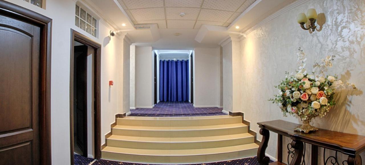Hotel Central Slobozia  Esterno foto