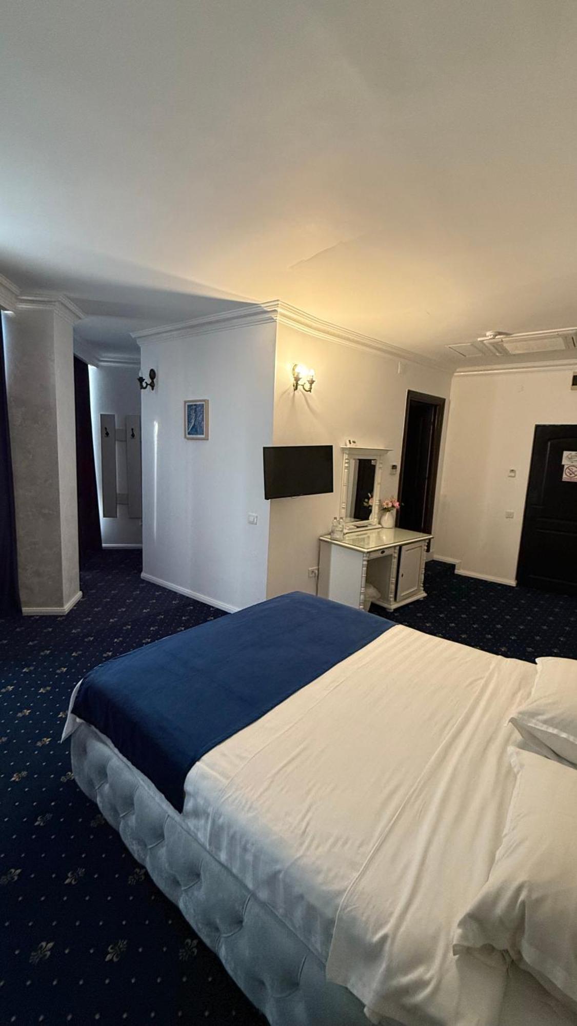 Hotel Central Slobozia  Esterno foto